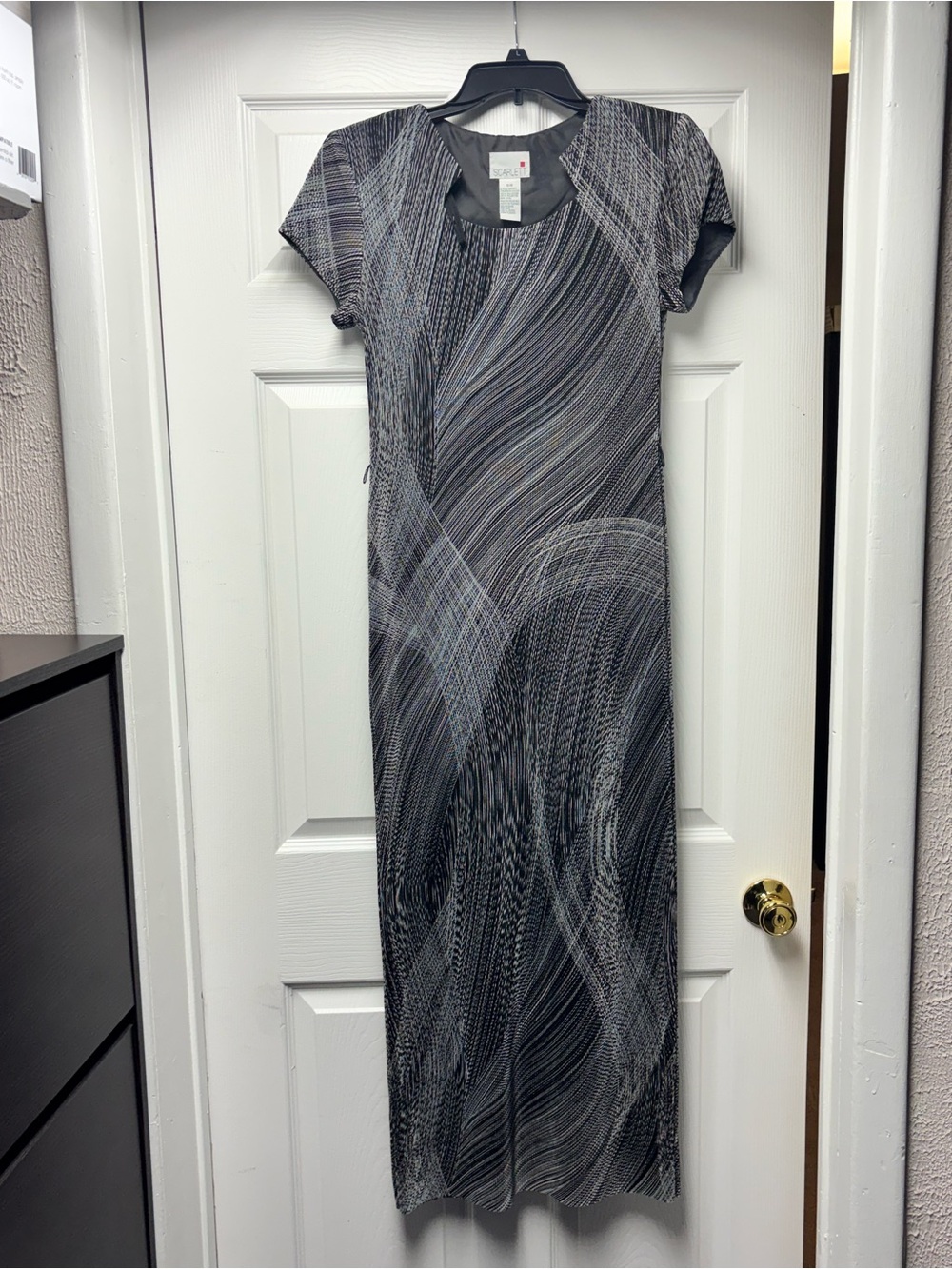 Scarlett Black & Gray Swirl Maxi Dress